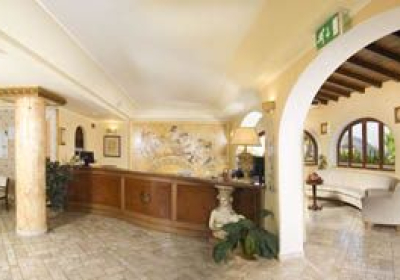 Hotel Tritone